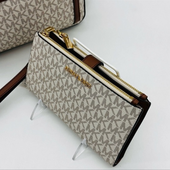 Michael Kors Medium Jaycee Zip Packet Backpack & Double Zip Wallet Wristlet - Picture 13 of 16